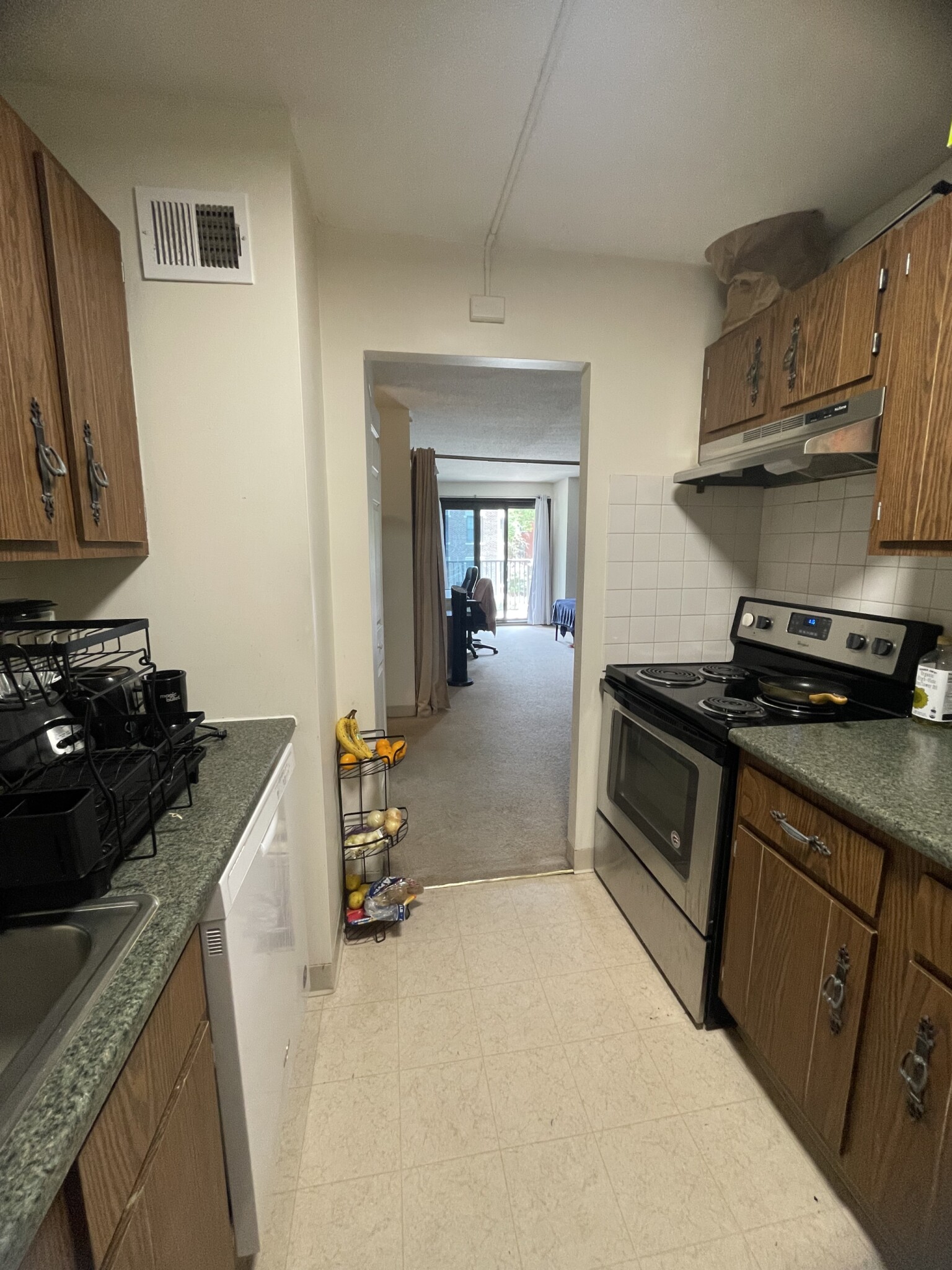 2 bed, 1.5 bath apartment for rent at 80 Pleasant St Unit 24, Coolidge Corner — photo 10 of 22