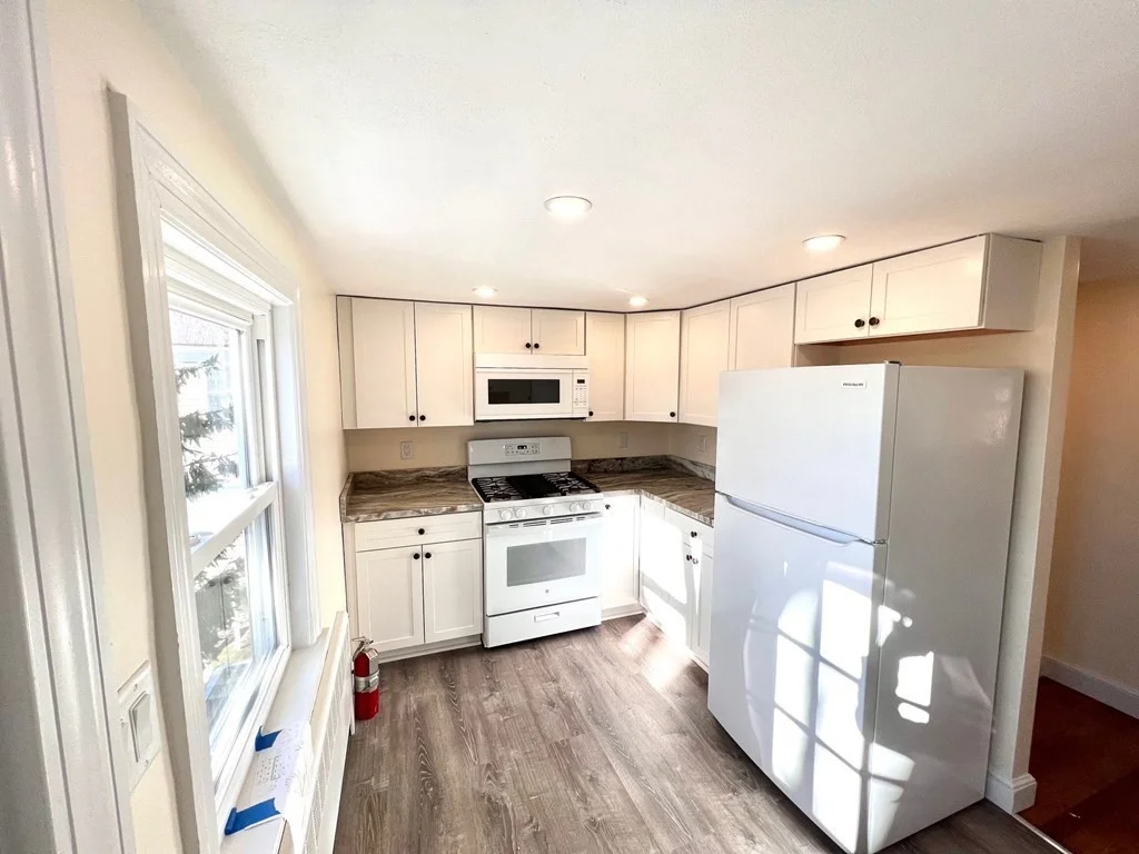 1 bed, 1 bath apartment for rent at 80 Quincy Ave Unit 2, Winthrop — photo 12 of 14
