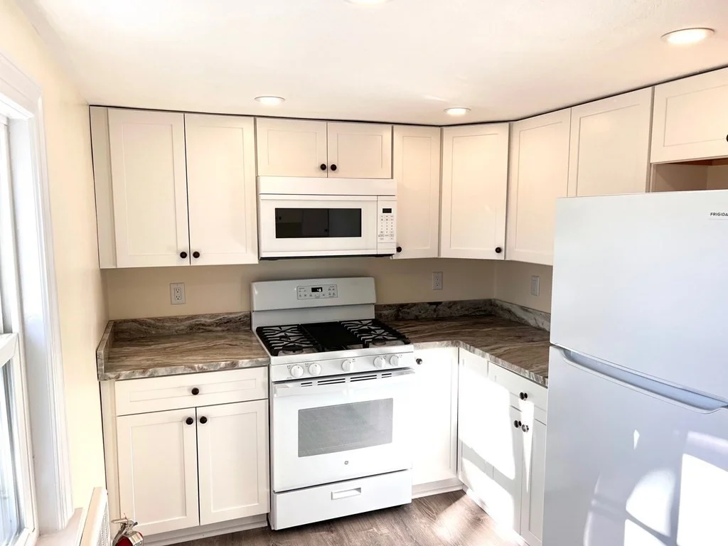 1 bed, 1 bath apartment for rent at 80 Quincy Ave Unit 2, Winthrop — photo 3 of 14
