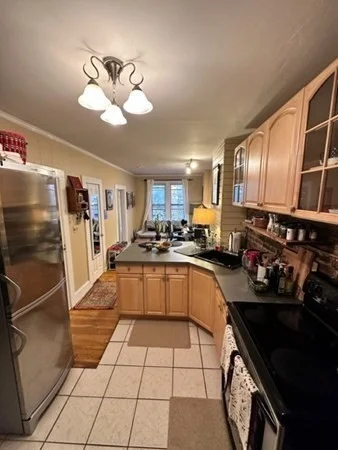 1 bed, 1 bath apartment for rent at 80 Revere St Unit 3, Boston — photo 4 of 6