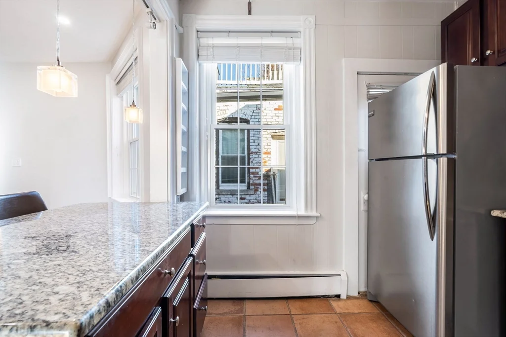 2 bed, 1 bath apartment for rent at 80 Revere Unit 10, Beacon Hill — photo 2 of 19