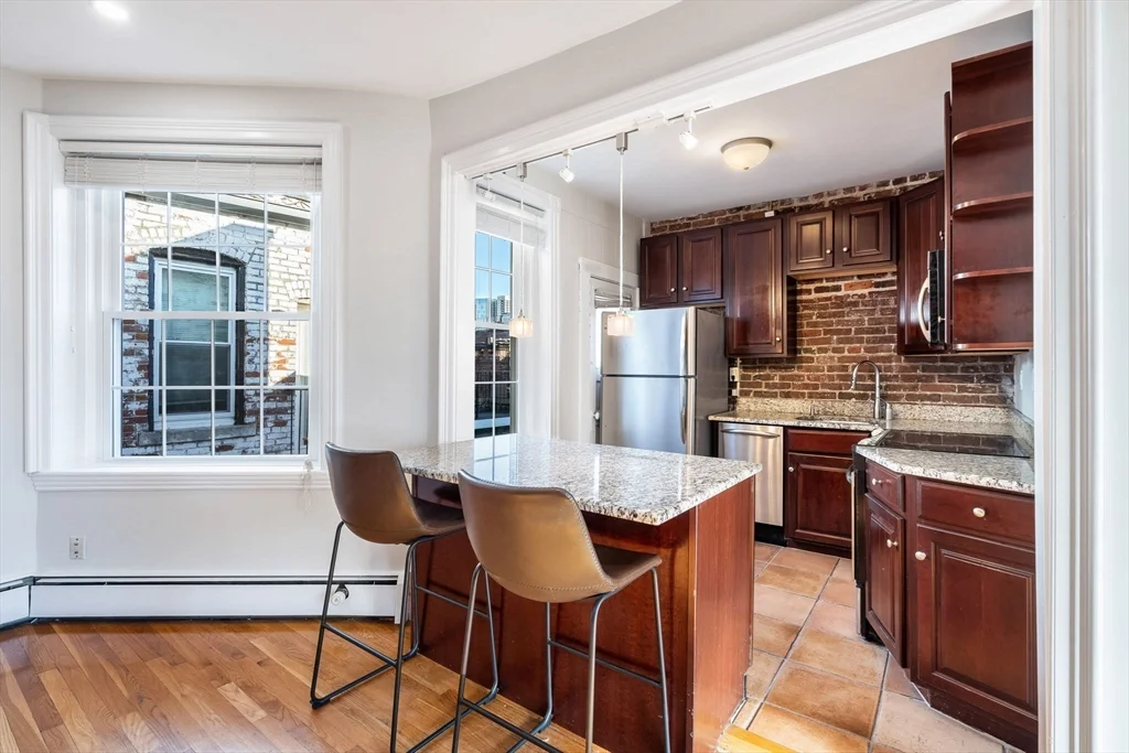 2 bed, 1 bath apartment for rent at 80 Revere Unit 10, Beacon Hill — photo 4 of 19