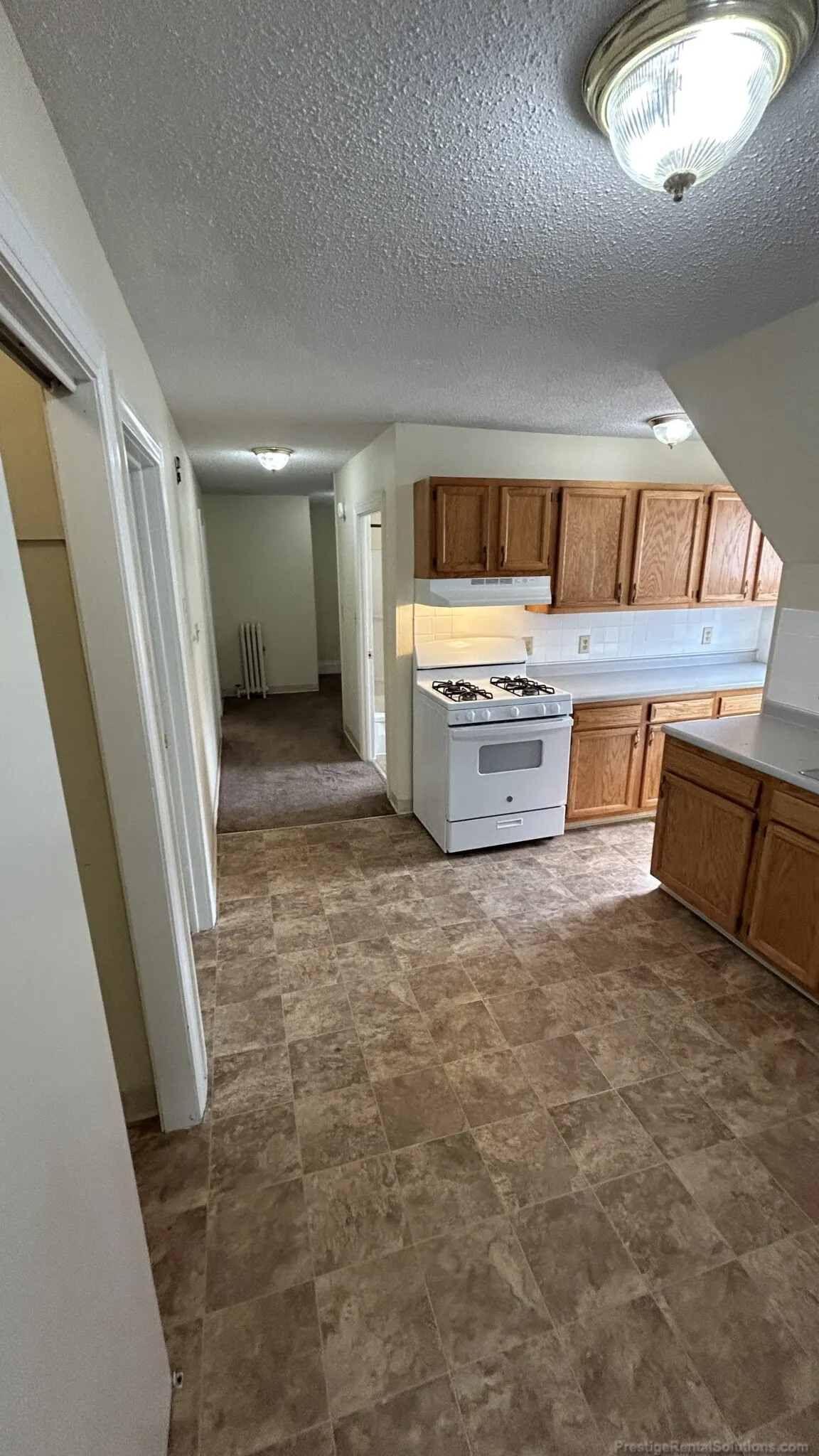 2 bed, 1 bath apartment for rent at 80 Robbins St Unit 5, South Side — photo 9 of 29