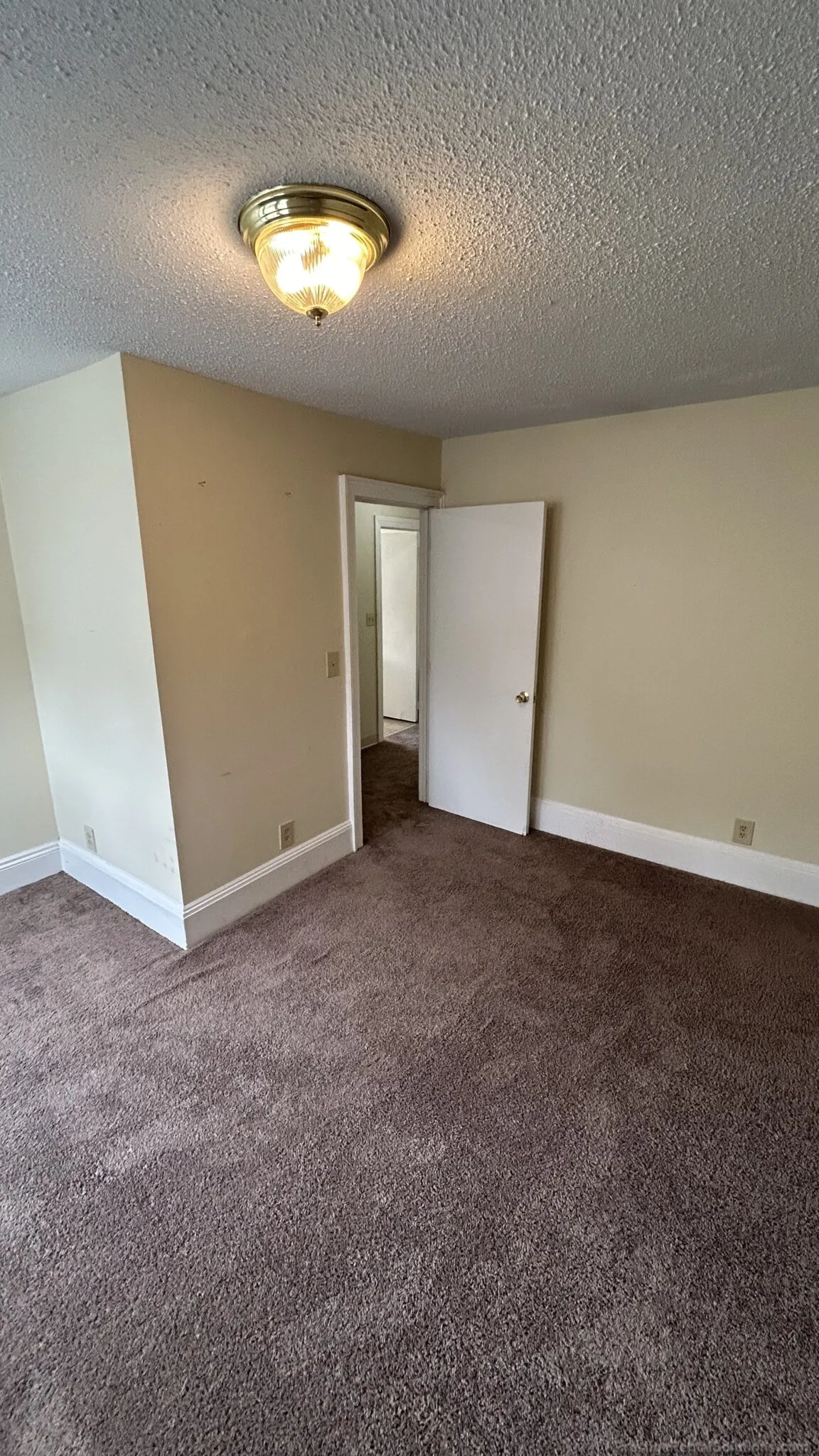 2 bed, 1 bath apartment for rent at 80 Robbins St Unit 5, South Side — photo 24 of 29