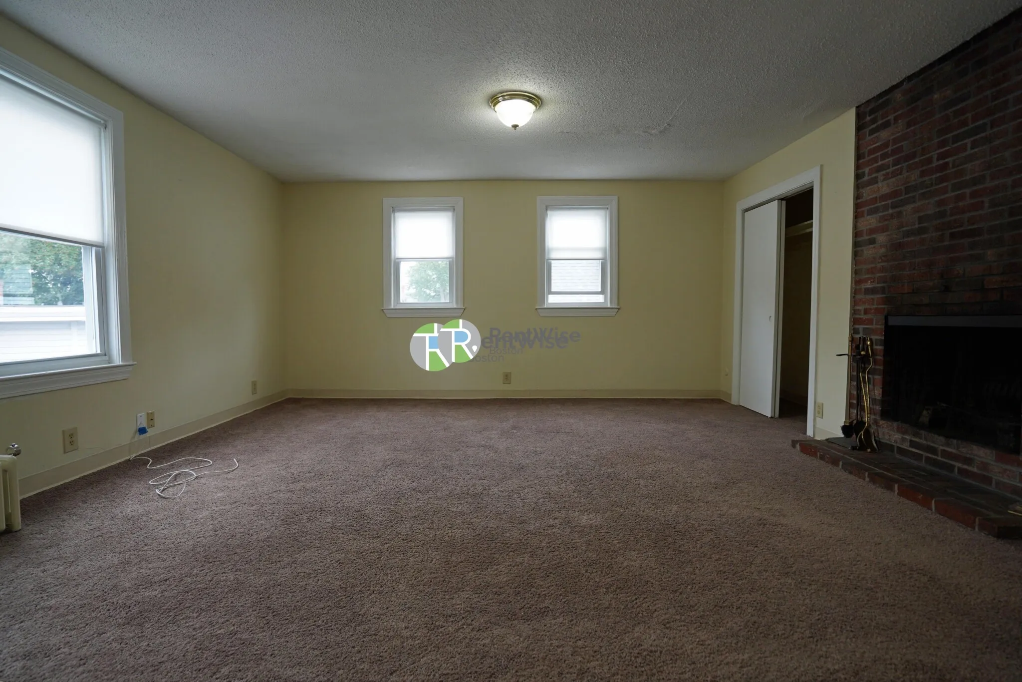 2 bed, 1 bath apartment for rent at 80 Robbins St Unit 5, South Side — photo 3 of 36