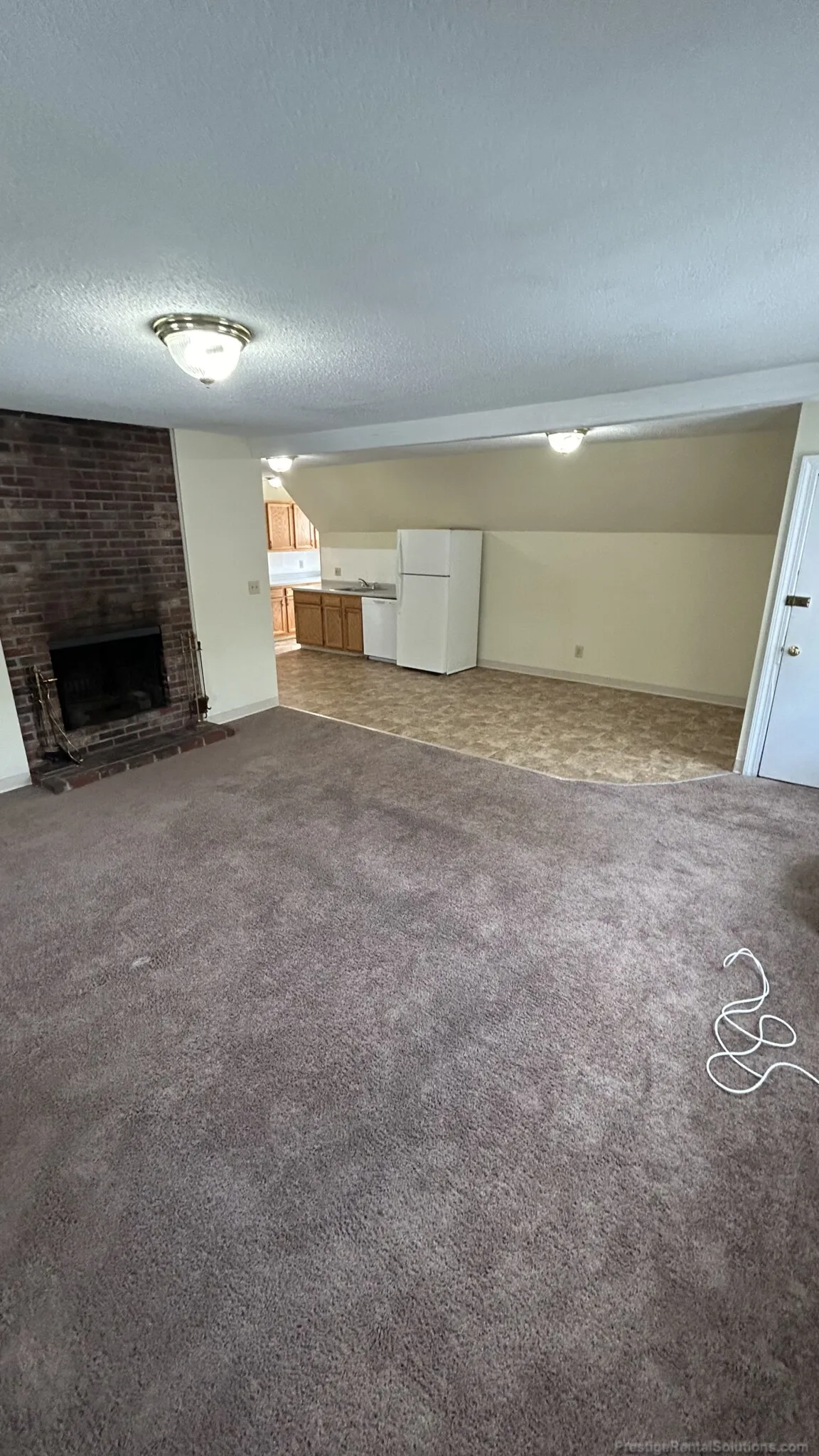 2 bed, 1 bath apartment for rent at 80 Robbins St Unit 5, South Side — photo 4 of 29