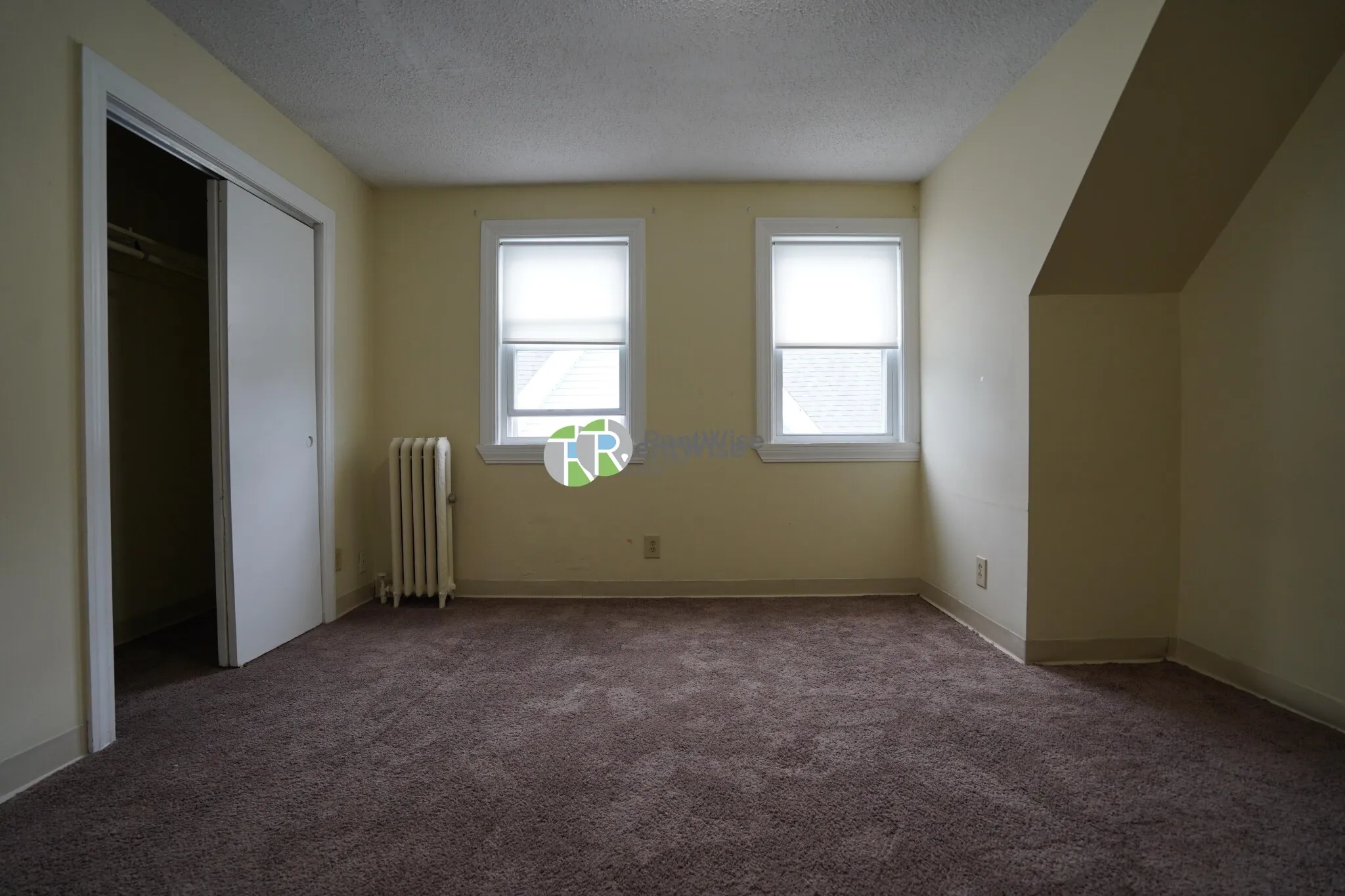 2 bed, 1 bath apartment for rent at 80 Robbins St Unit 5, South Side — photo 12 of 36