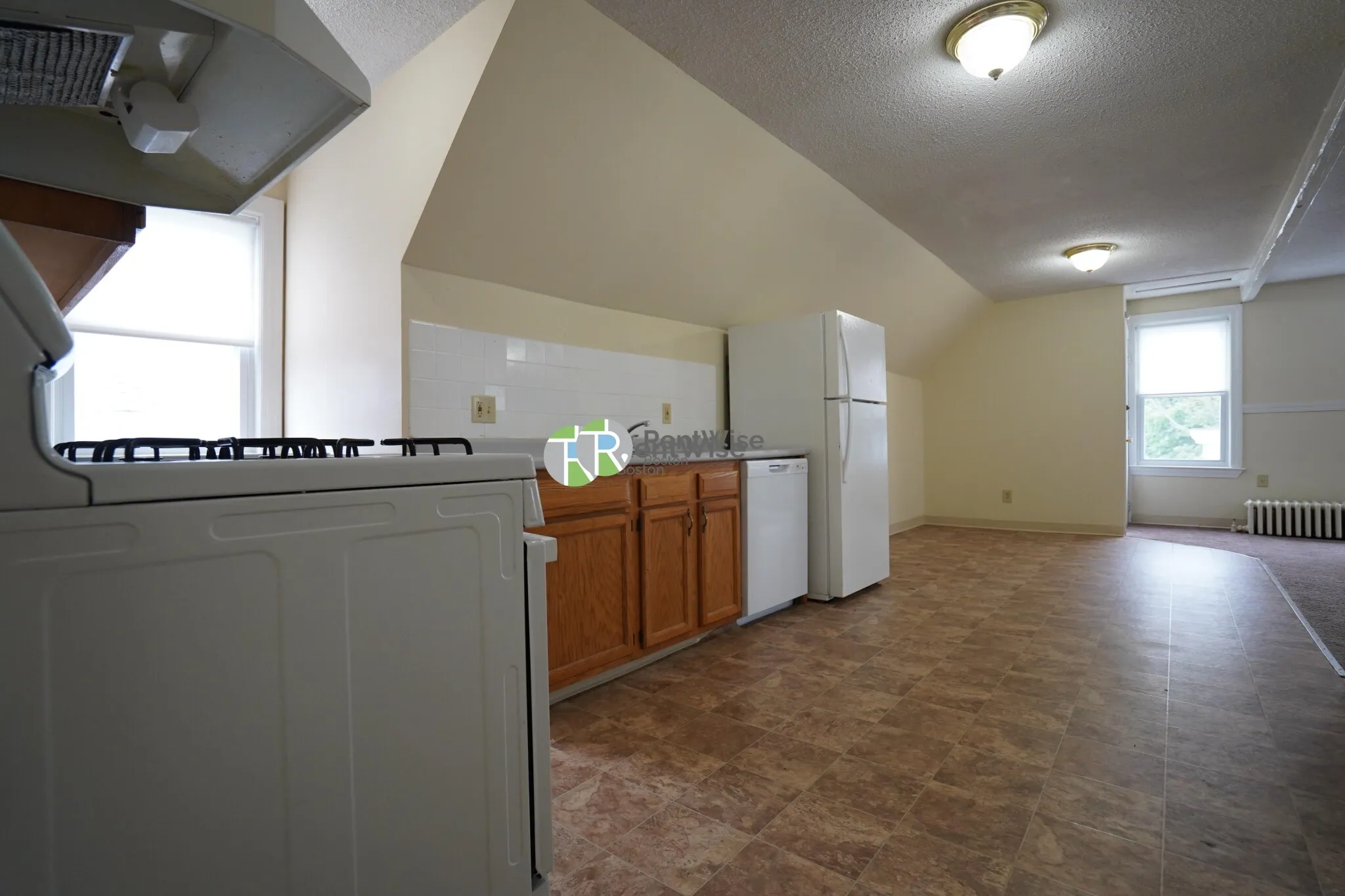 2 bed, 1 bath apartment for rent at 80 Robbins St Unit 5, South Side — photo 11 of 36