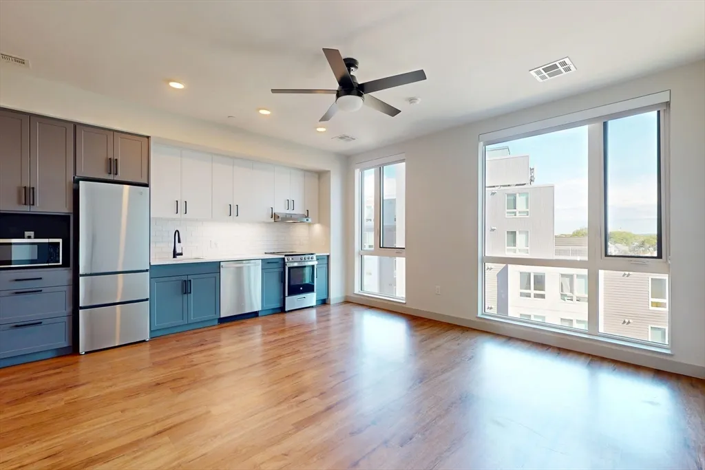Studio bed, 1 bath apartment for rent at 80 Rugg Rd Unit 1227, Allston