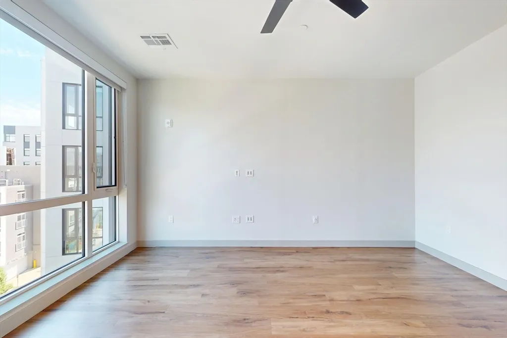 Studio bed, 1 bath apartment for rent at 80 Rugg Rd Unit 1227, Allston — photo 5 of 13