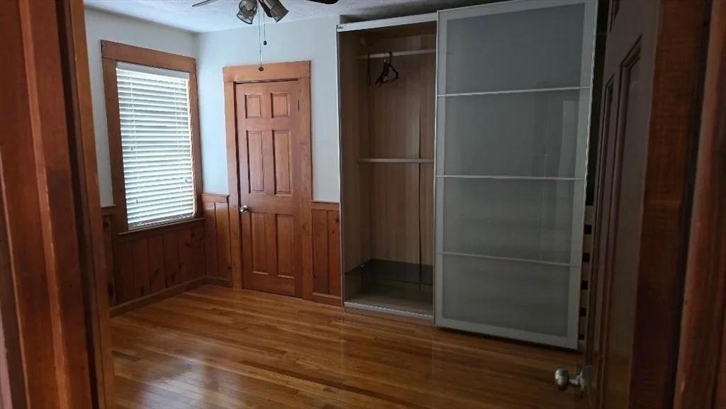2 bed, 1 bath apartment for rent at 80 Russell St Unit 2, Atlantic — photo 6 of 10