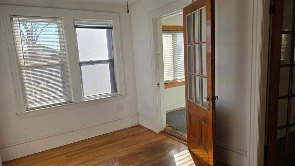 2 bed, 1 bath apartment for rent at 80 Russell St Unit 2, Atlantic — photo 9 of 10