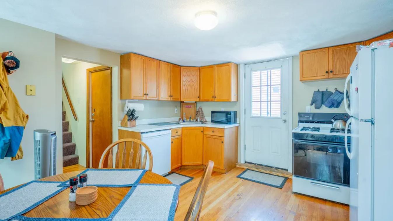 4 bed, 2 bath apartment for rent at 80 Sciarappa St Unit 1, East Cambridge
