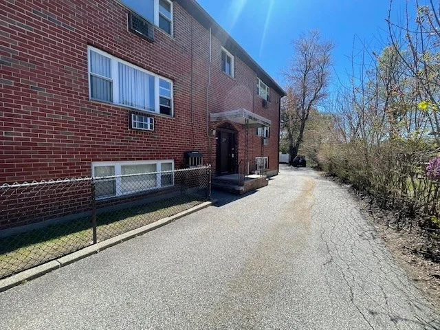 1 bed, 1 bath apartment for rent at 80 Sea St Unit 2, Weymouth — photo 11 of 11