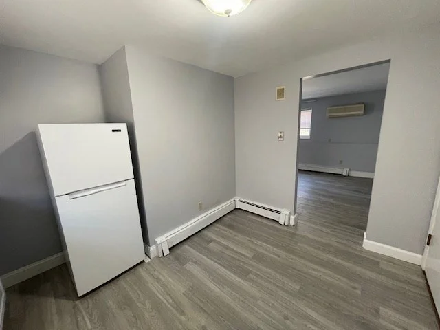 1 bed, 1 bath apartment for rent at 80 Sea St Unit 2, Weymouth — photo 3 of 11