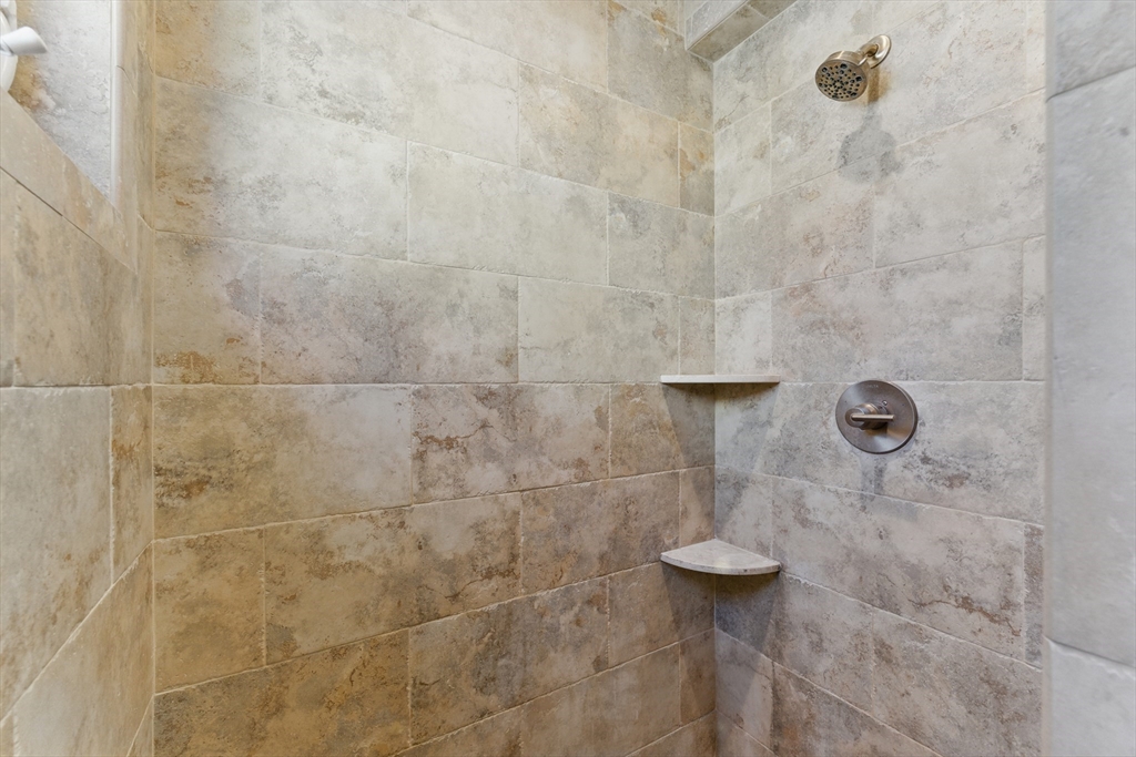 1 bed, 1 bath apartment for rent at 80 Shirley St Unit 1, Winthrop — photo 23 of 29