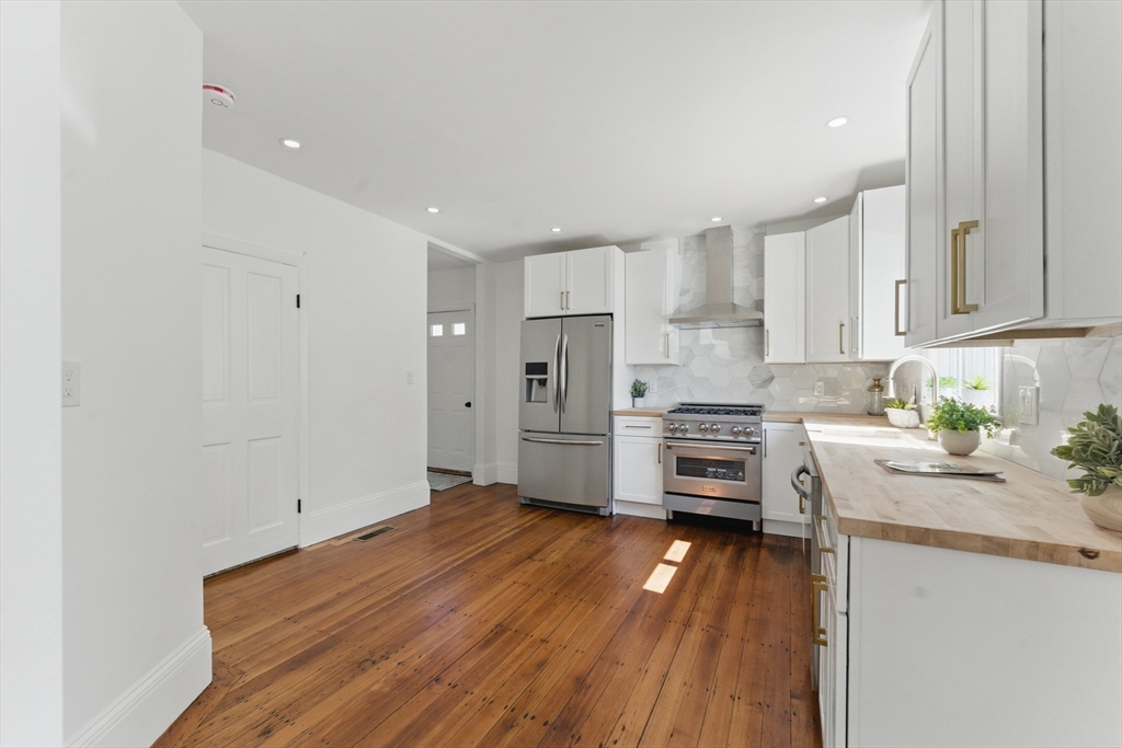 1 bed, 1 bath apartment for rent at 80 Shirley St Unit 1, Winthrop — photo 3 of 29