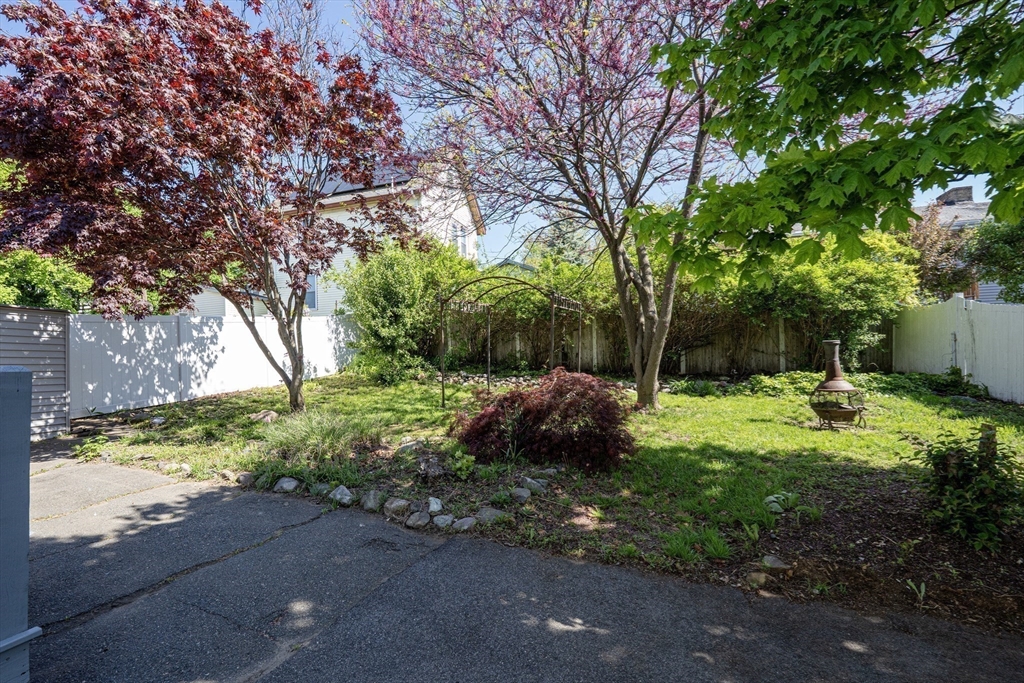 3 bed, 2 bath apartment for rent at 80 Shirley St Unit 2, Winthrop — photo 9 of 39