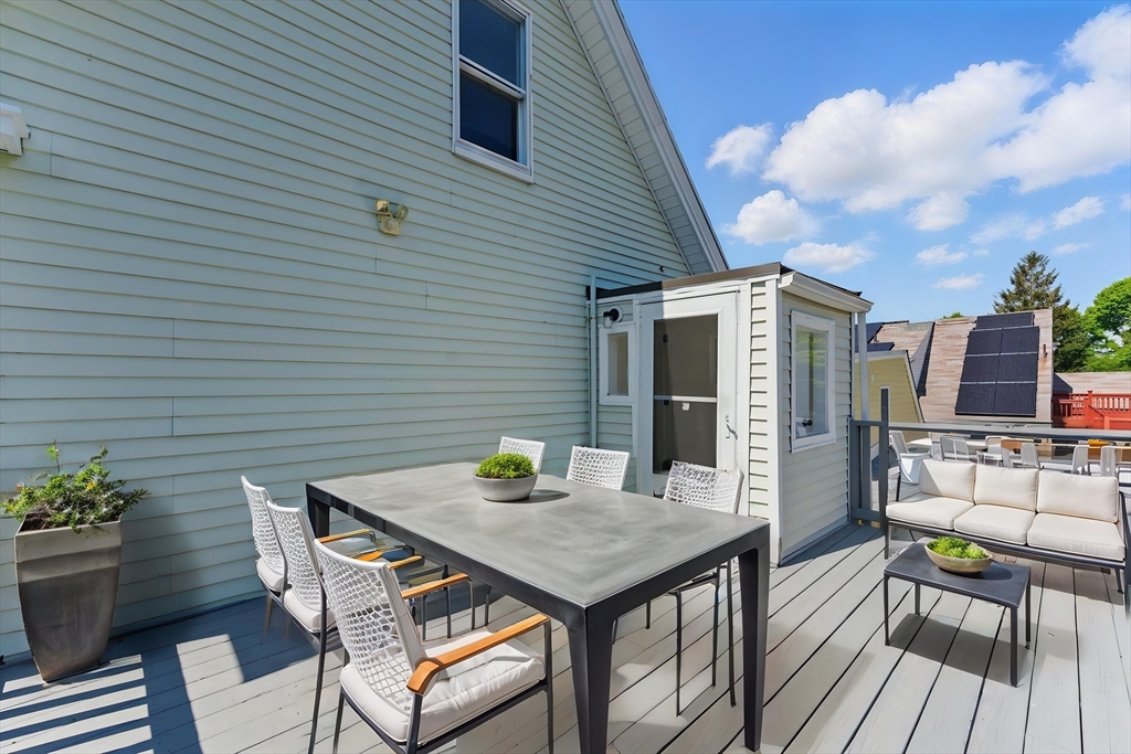 3 bed, 2 bath apartment for rent at 80 Shirley St Unit 2, Winthrop — photo 24 of 39