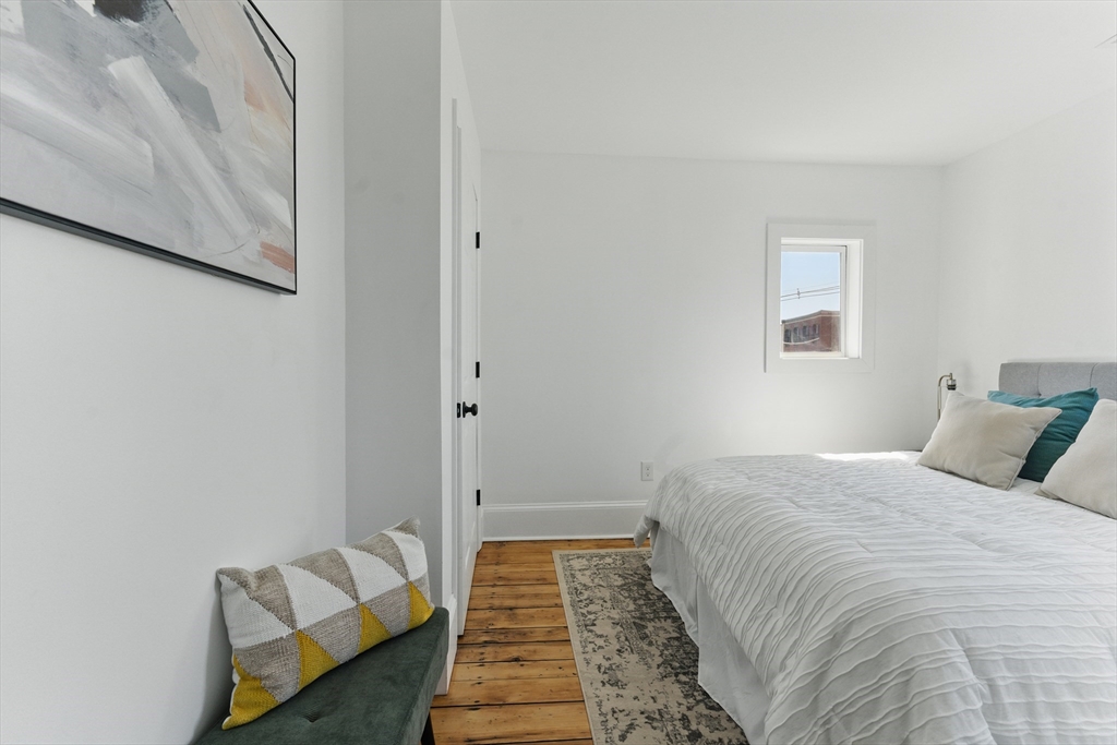 3 bed, 2 bath apartment for rent at 80 Shirley St Unit 2, Winthrop — photo 17 of 39