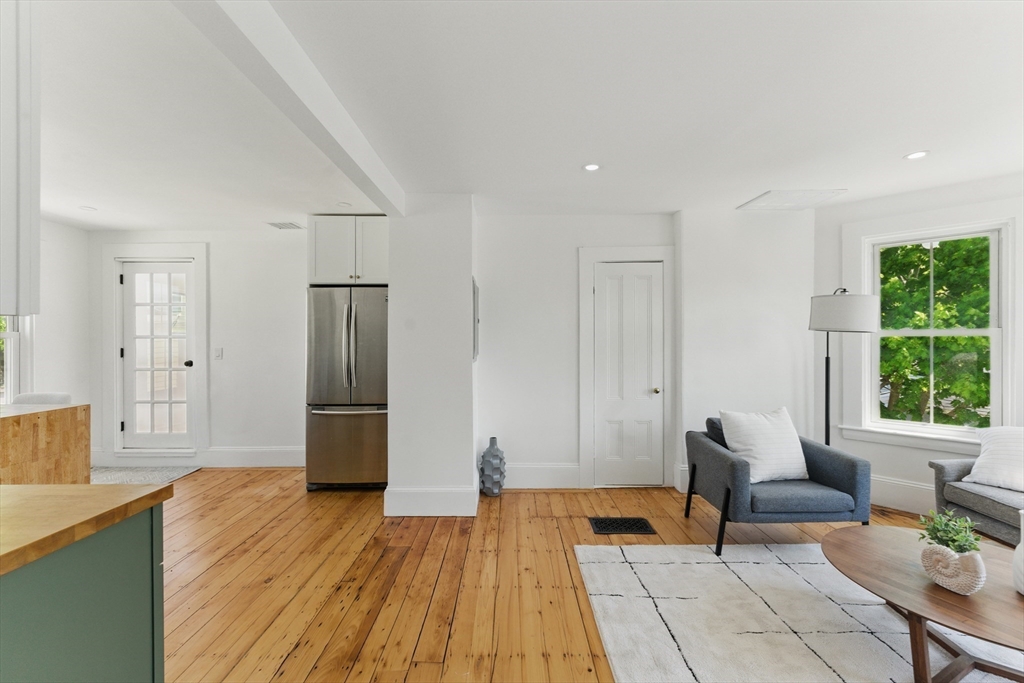 3 bed, 2 bath apartment for rent at 80 Shirley St Unit 2, Winthrop — photo 12 of 39
