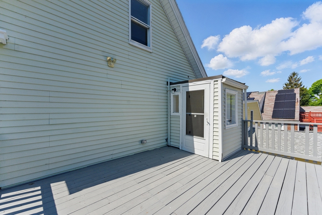 3 bed, 2 bath apartment for rent at 80 Shirley St Unit 2, Winthrop — photo 22 of 39