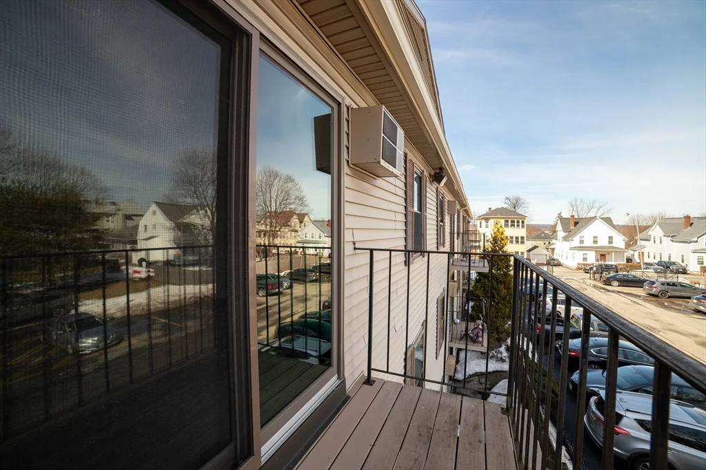 2 bed, 1 bath apartment for rent at 80 Staton St Unit 32, Belmont Hill — photo 4 of 20