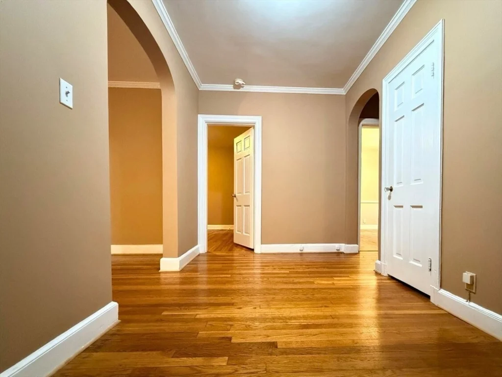 1 bed, 1 bath apartment for rent at 80 Strathmore Rd Unit 1, Brighton — photo 9 of 14
