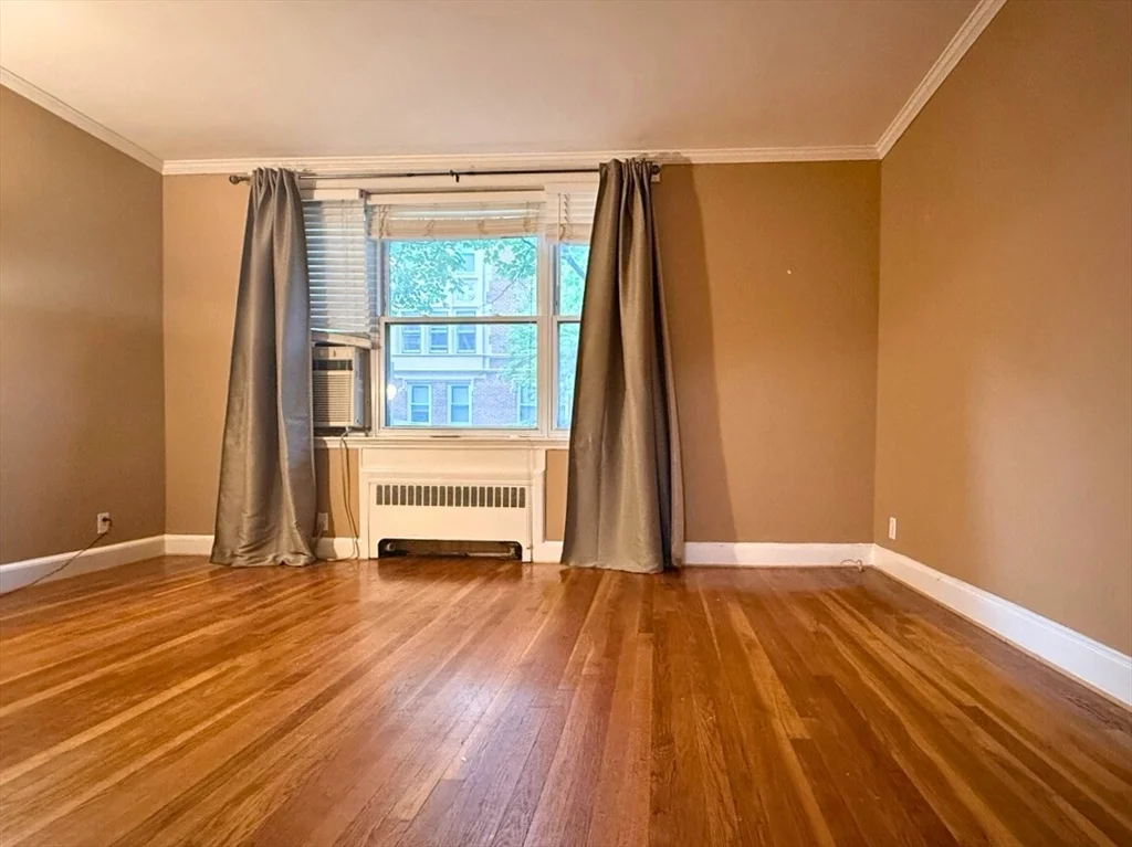 1 bed, 1 bath apartment for rent at 80 Strathmore Rd Unit 1, Brighton — photo 13 of 14