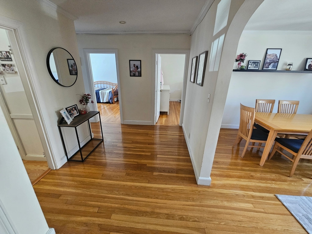 2 bed, 1 bath apartment for rent at 80 Strathmore Rd Unit 4, Brighton — photo 6 of 9