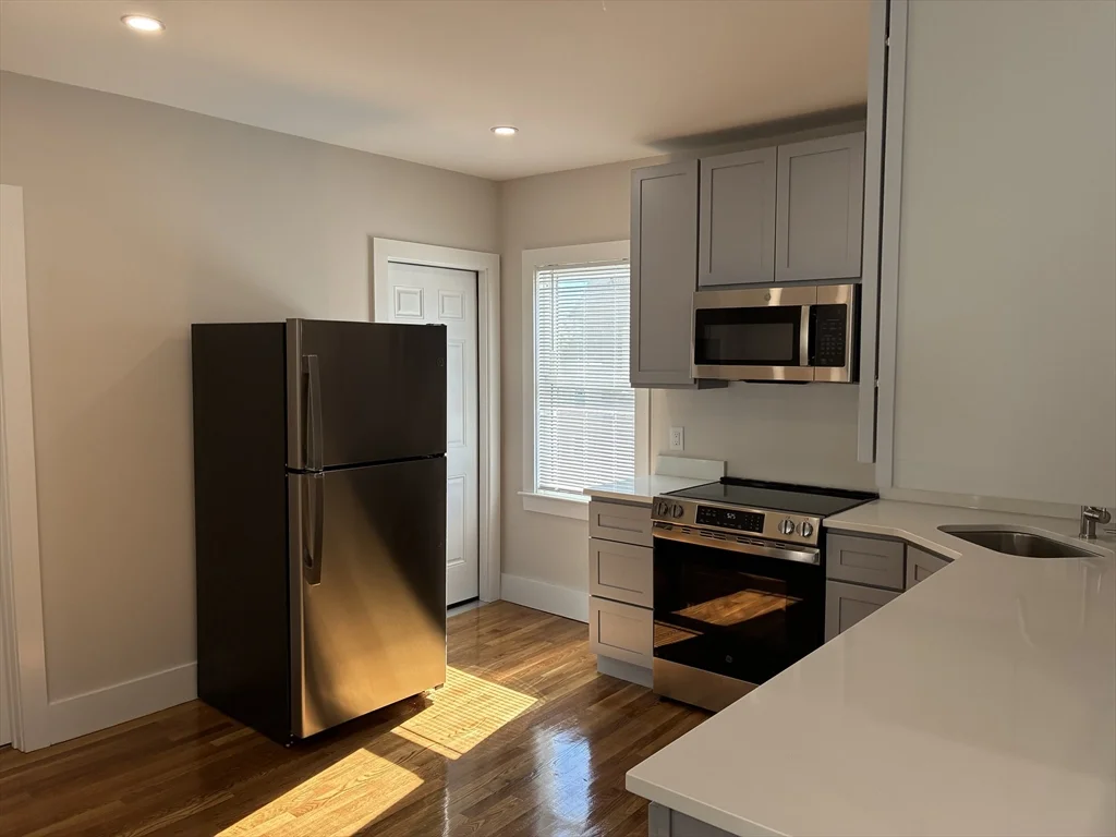 3 bed, 1 bath apartment for rent at 80 Sudan St Unit 2, Dorchester — photo 2 of 5