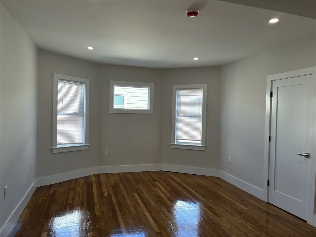 3 bed, 1 bath apartment for rent at 80 Sudan St Unit 3, Dorchester — photo 3 of 8