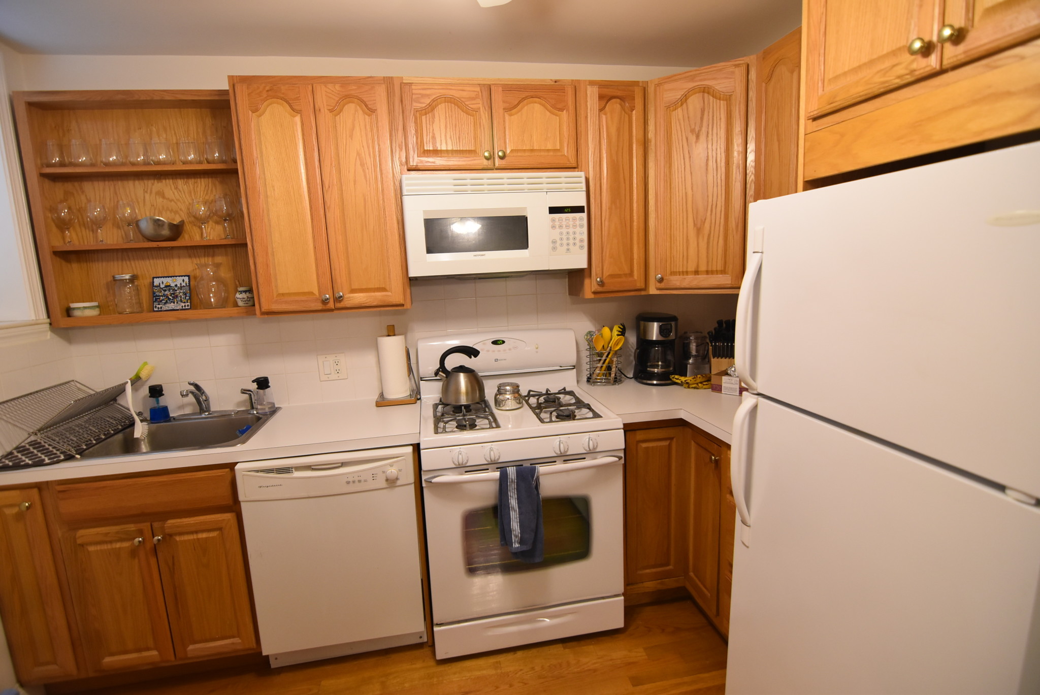 1 bed, 1 bath apartment for rent at 80 Sutherland Rd Unit 3A, Brighton