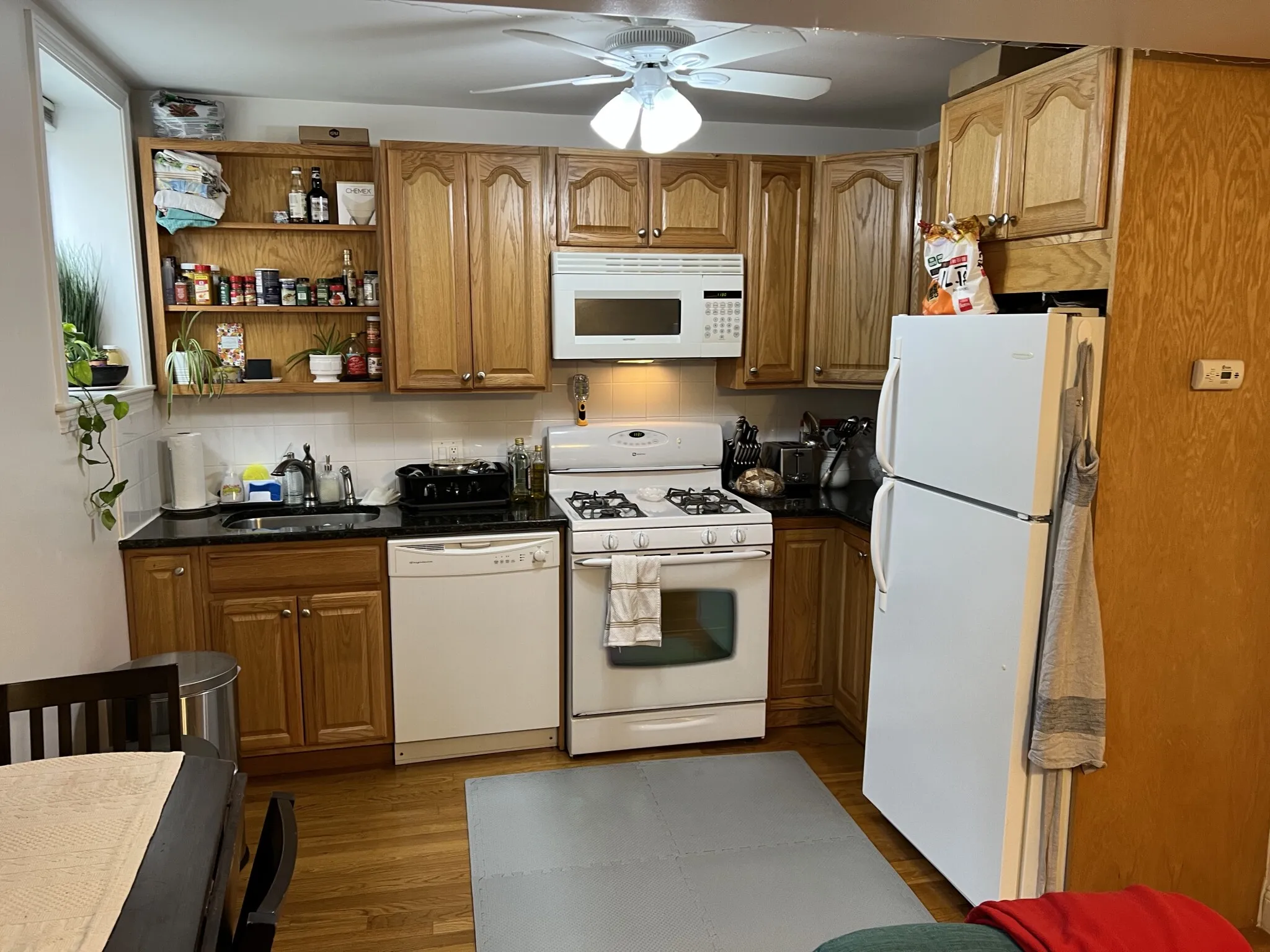 1 bed, 1 bath apartment for rent at 80 Sutherland Rd Unit 3AP, Brighton