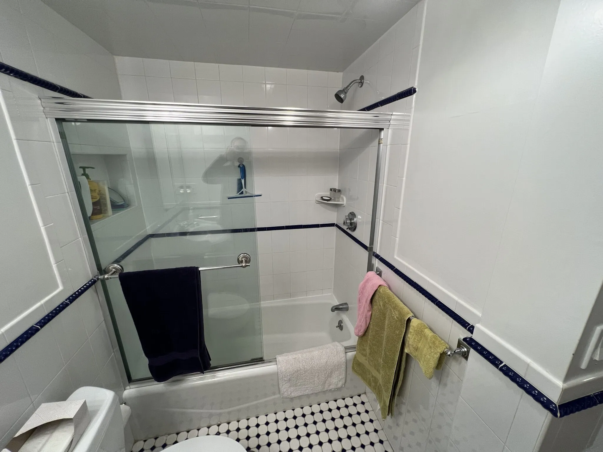 1 bed, 1 bath apartment for rent at 80 Sutherland Rd Unit 3AP, Brighton — photo 30 of 50