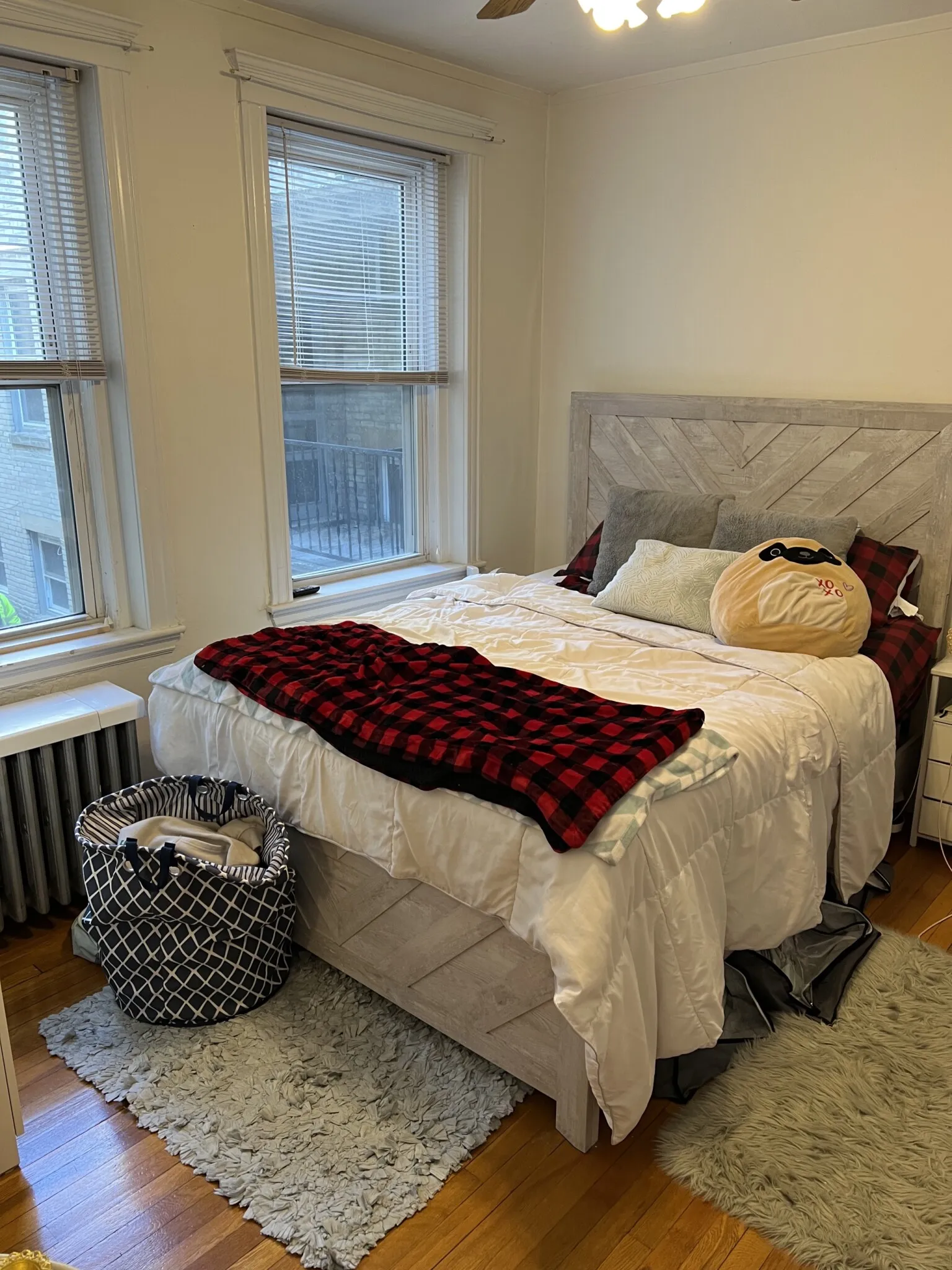2 bed, 1 bath apartment for rent at 80 Sutherland Rd Unit 4P, Brighton — photo 20 of 31
