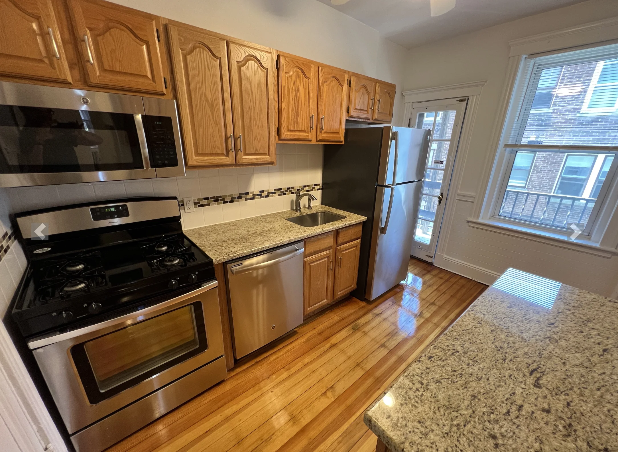 2 bed, 1 bath apartment for rent at 80 Sutherland Rd Unit 6, Brighton