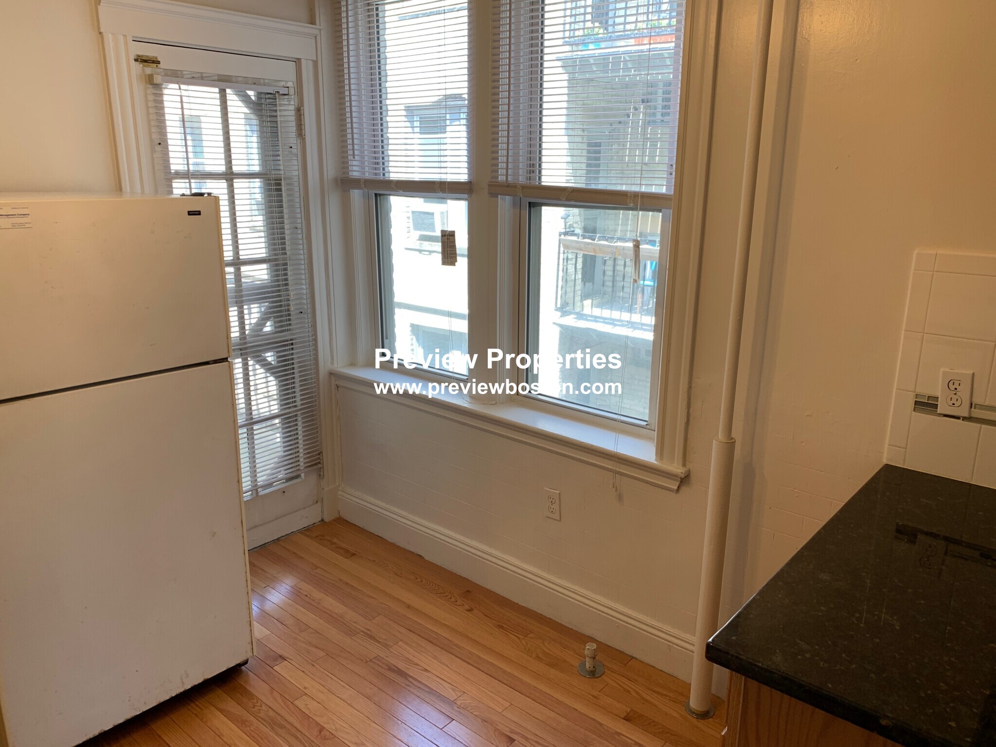 2 bed, 1 bath apartment for rent at 80 Sutherland Rd Unit 8, Brighton — photo 112 of 114