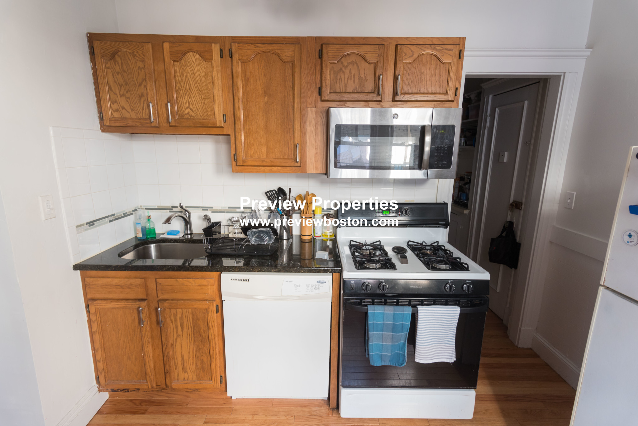 2 bed, 1 bath apartment for rent at 80 Sutherland Rd Unit 8, Brighton — photo 69 of 114