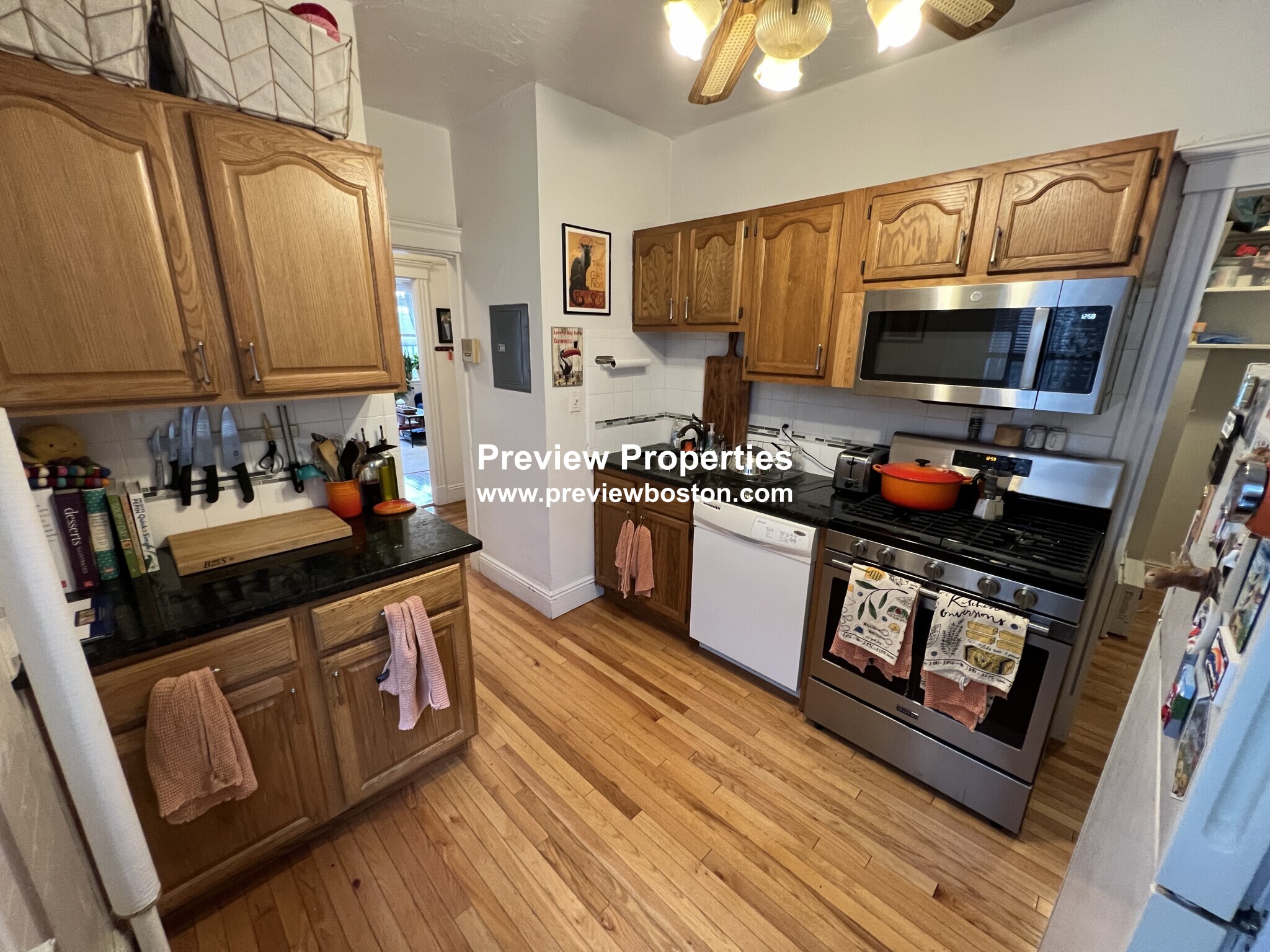 2 bed, 1 bath apartment for rent at 80 Sutherland Rd Unit 8, Brighton — photo 31 of 114