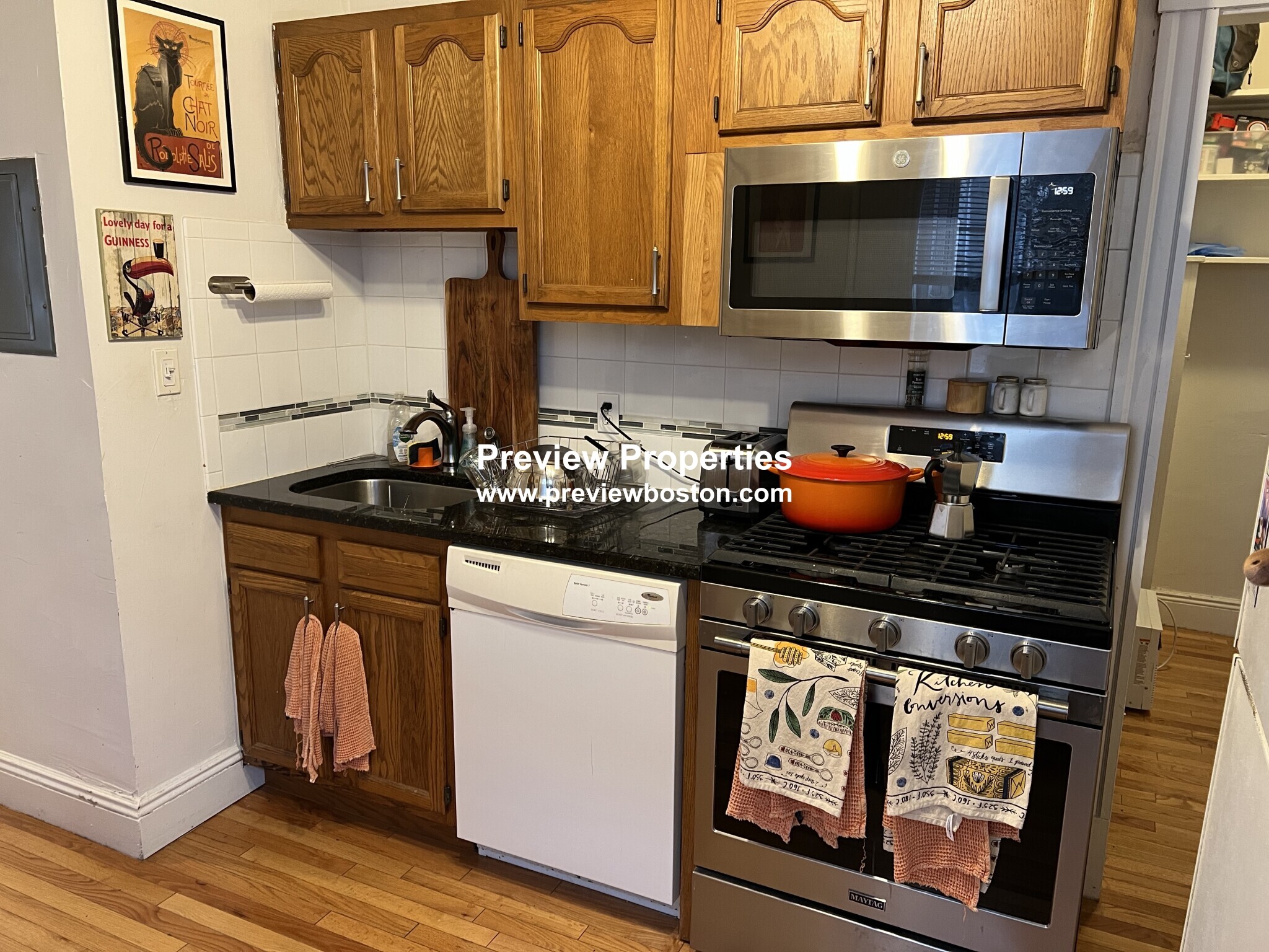 2 bed, 1 bath apartment for rent at 80 Sutherland Rd Unit 8, Brighton — photo 33 of 114