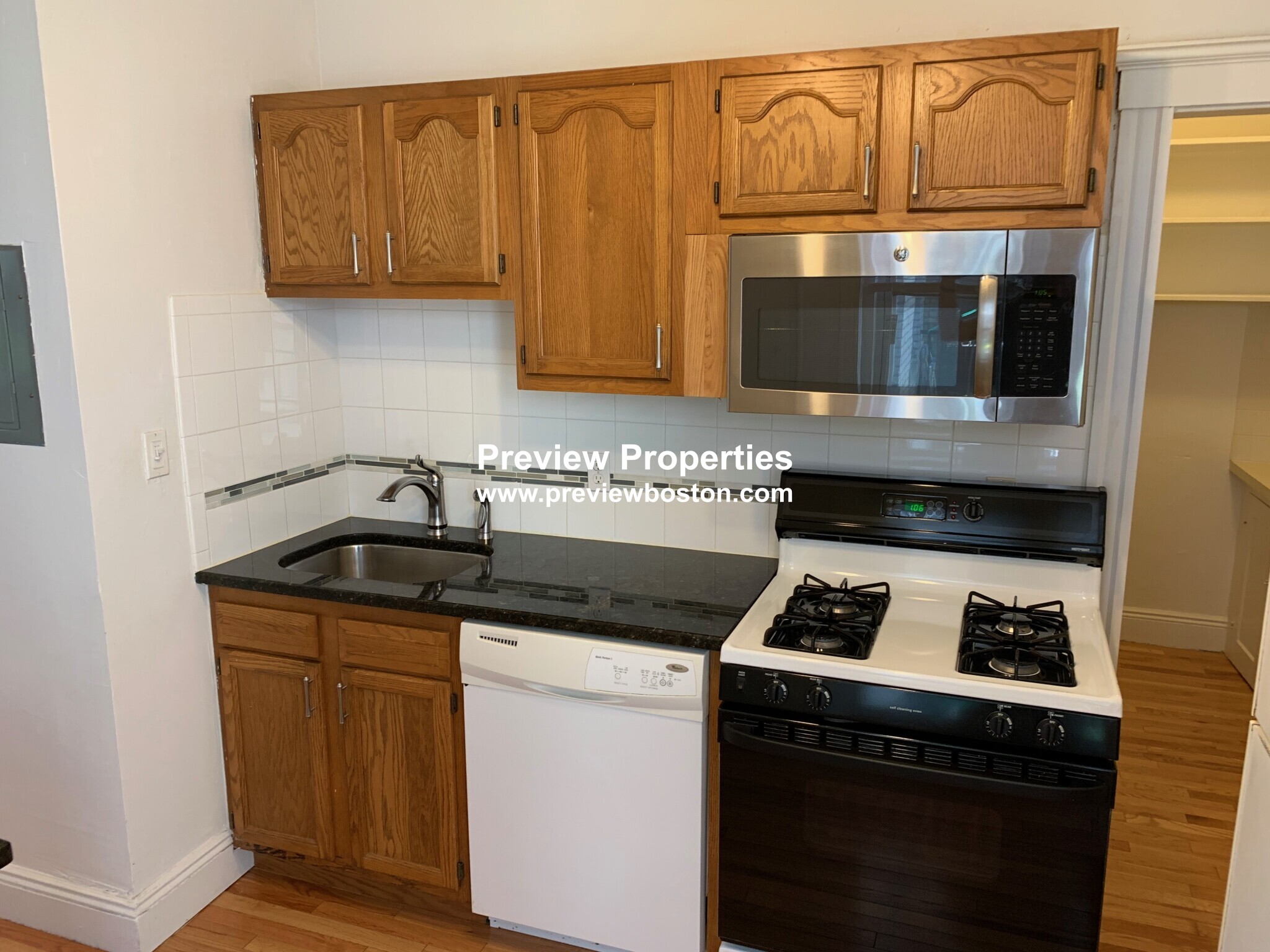 2 bed, 1 bath apartment for rent at 80 Sutherland Rd Unit 8, Brighton — photo 75 of 114