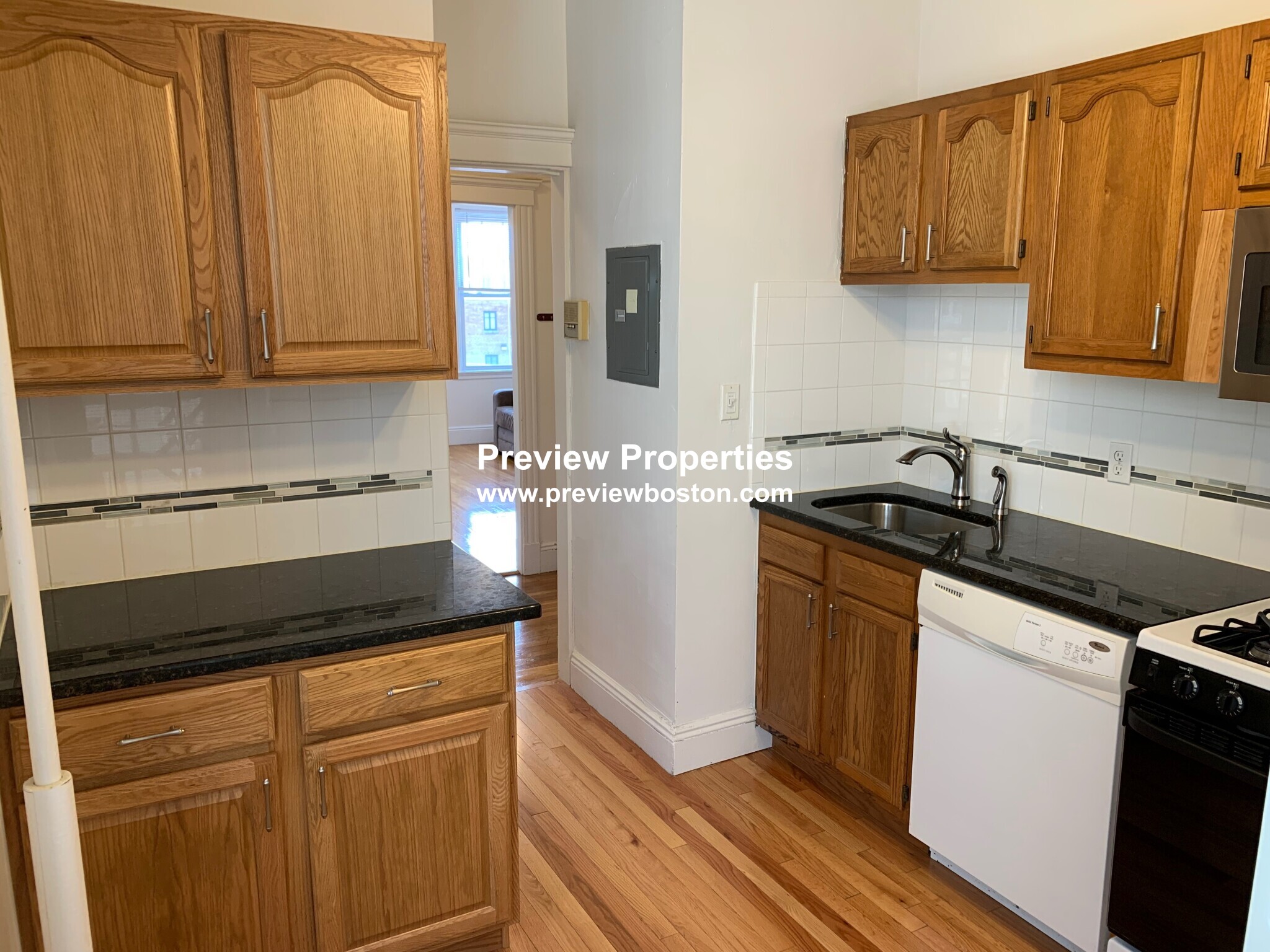 2 bed, 1 bath apartment for rent at 80 Sutherland Rd Unit 8, Brighton — photo 114 of 114