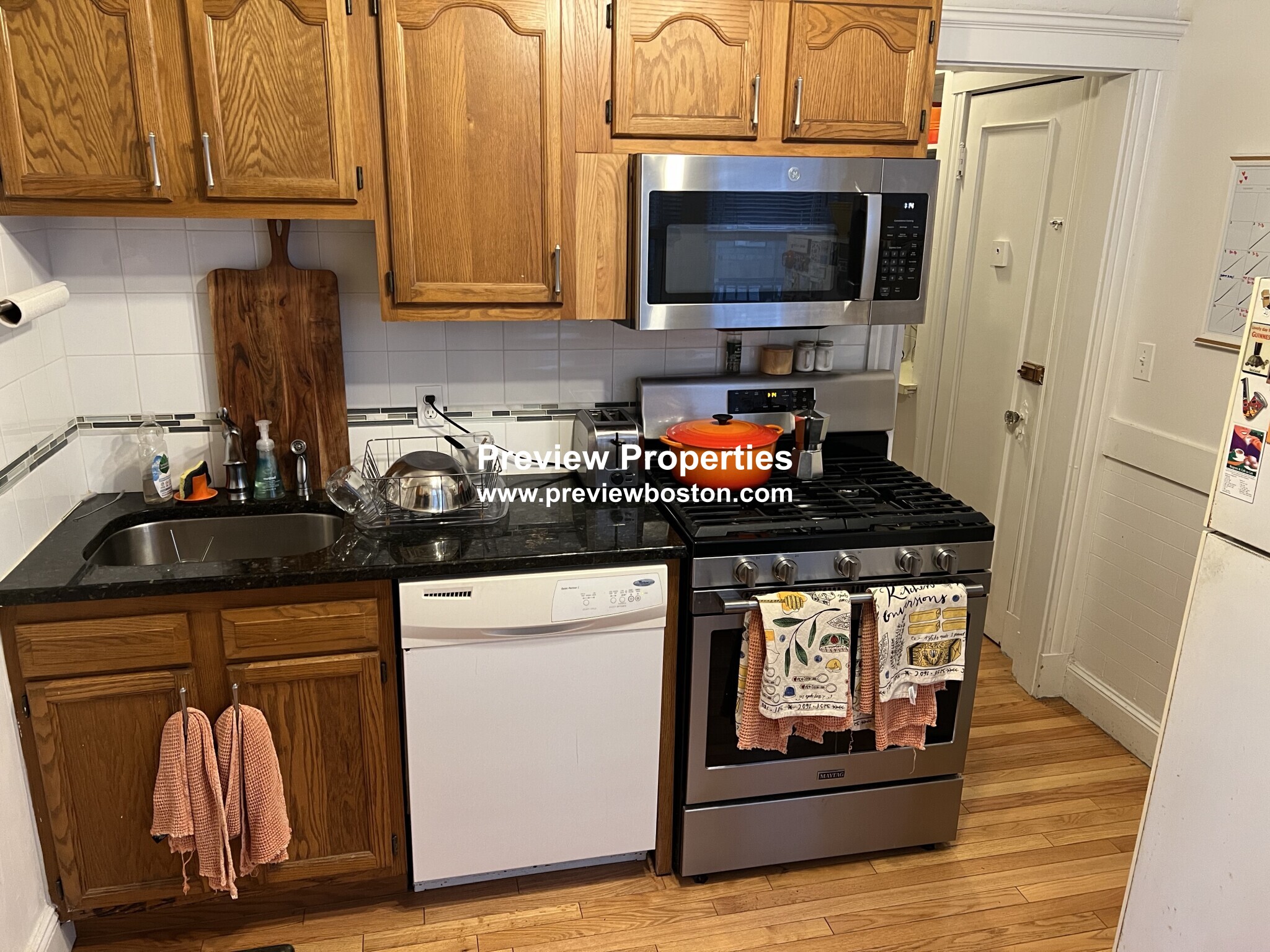 2 bed, 1 bath apartment for rent at 80 Sutherland Rd Unit 8, Brighton — photo 48 of 114
