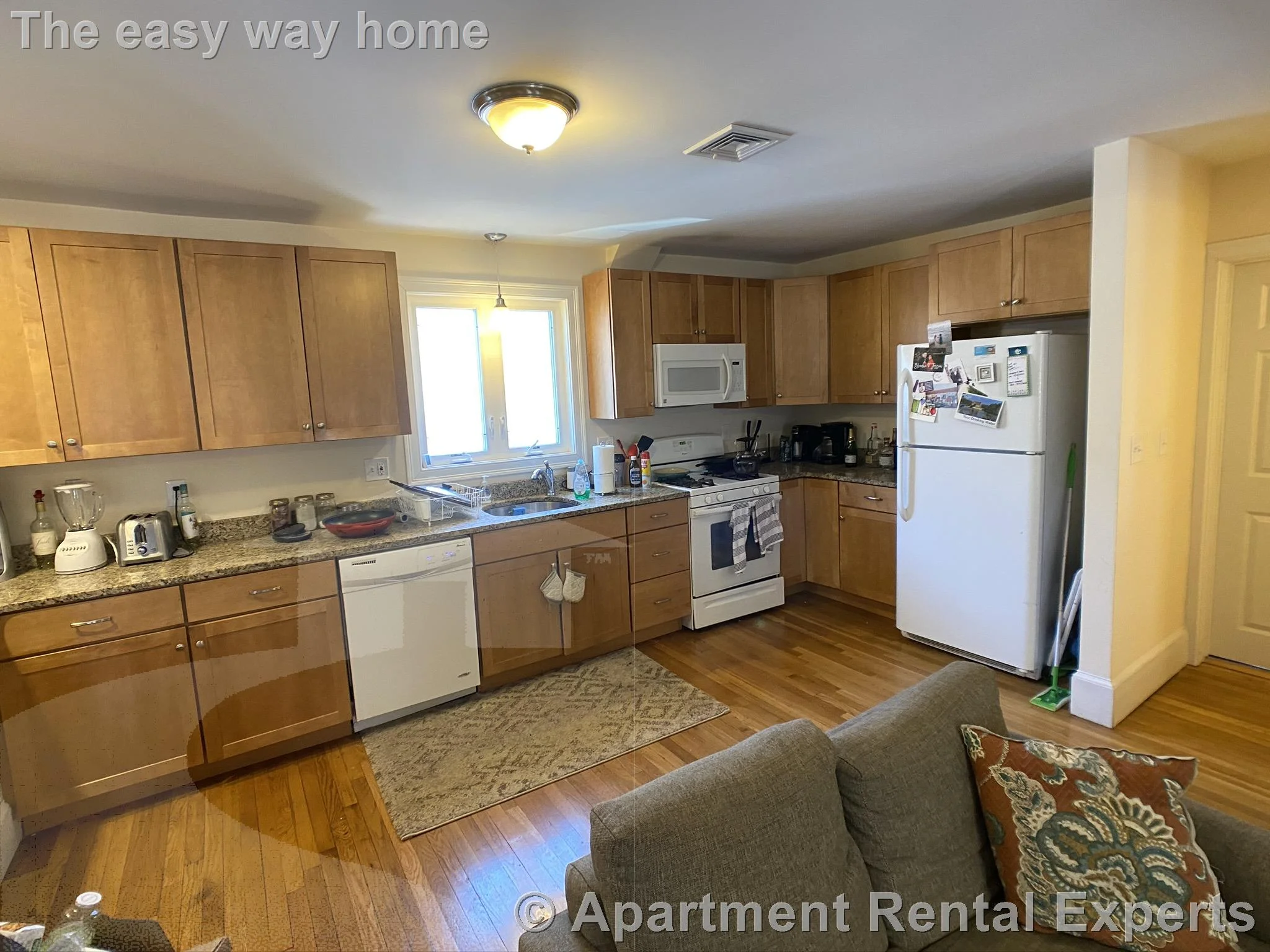 4 bed, 2 bath apartment for rent at 80 Ten Hills Rd, Ten Hills — photo 2 of 20
