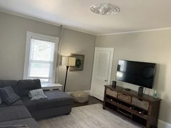 3 bed, 1 bath apartment for rent at 80 Trafford St Unit 1, Quincy — photo 3 of 9