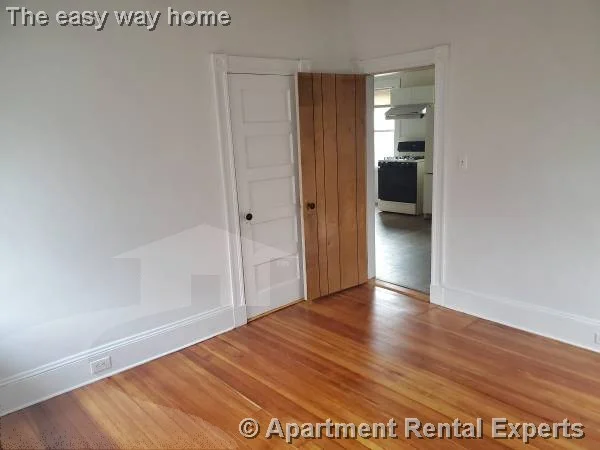 2 bed, 1 bath apartment for rent at 80 Upland Rd Unit 1, Belmont — photo 5 of 16