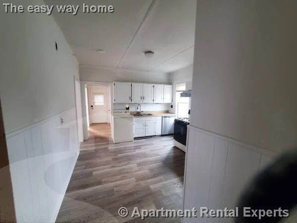 2 bed, 1 bath apartment for rent at 80 Upland Rd Unit 1, Belmont — photo 3 of 16