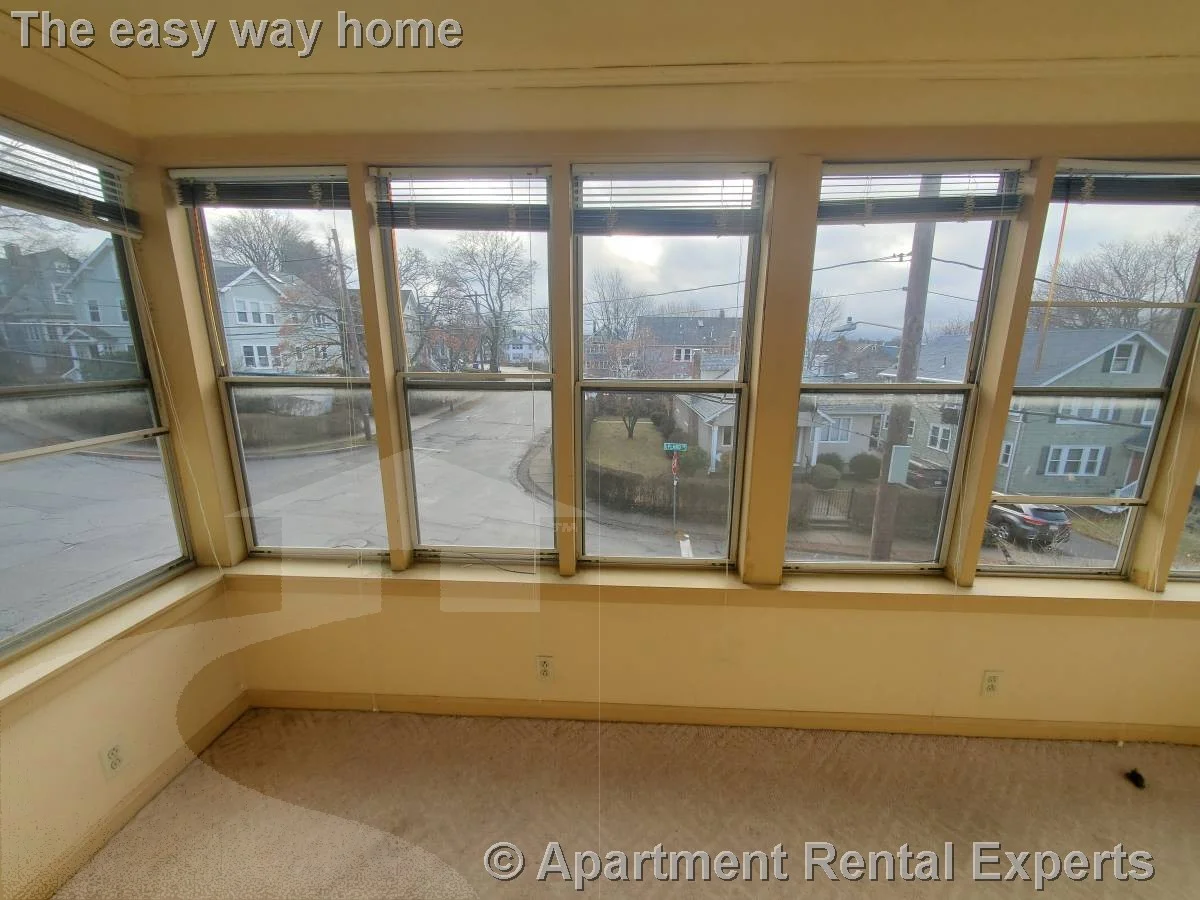 3 bed, 1 bath apartment for rent at 80 Upland Rd Unit 2, Belmont — photo 17 of 20