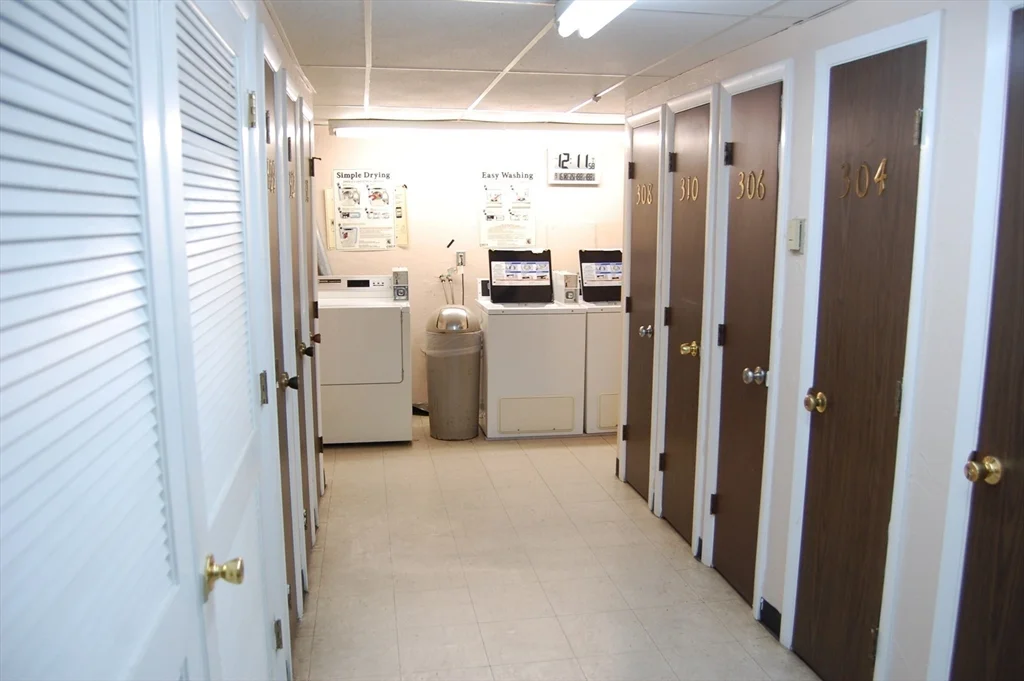 1 bed, 1 bath apartment for rent at 80 Walnut St Unit 303, Canton — photo 12 of 13